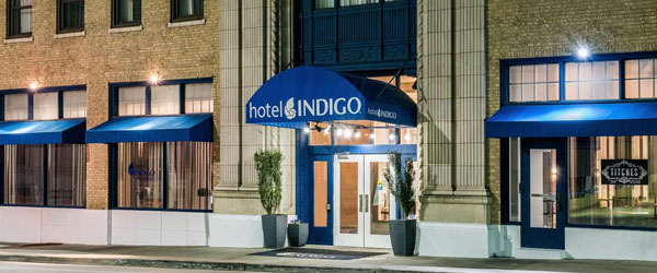 Hotel Indigo Dallas Downtown Limo Service from Dallas TX